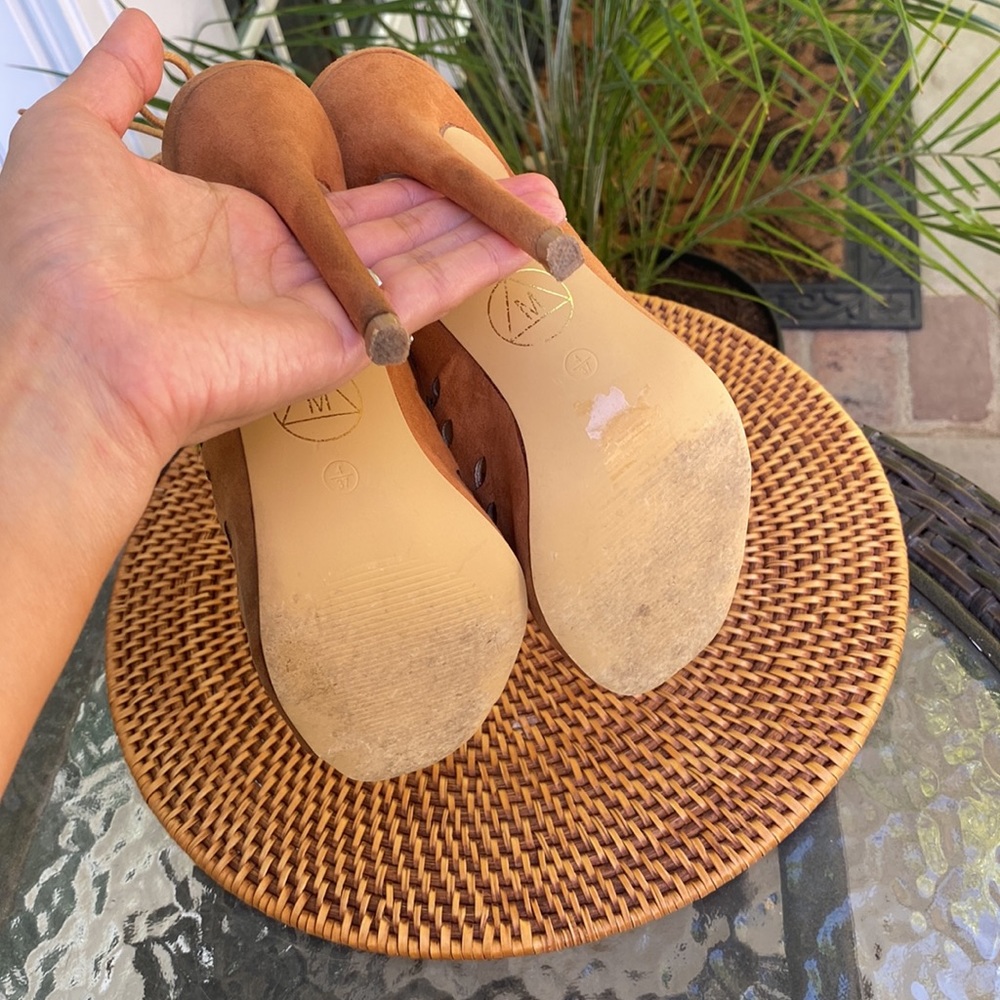 Missguided Brown Heels - Picture 3 of 3